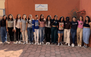 foto grupal la cima